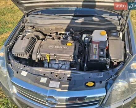 Серый Опель Астра, объемом двигателя 1.6 л и пробегом 236 тыс. км за 6300 $, фото 42 на Automoto.ua