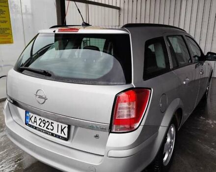 Серый Опель Астра, объемом двигателя 1.7 л и пробегом 200 тыс. км за 5750 $, фото 10 на Automoto.ua