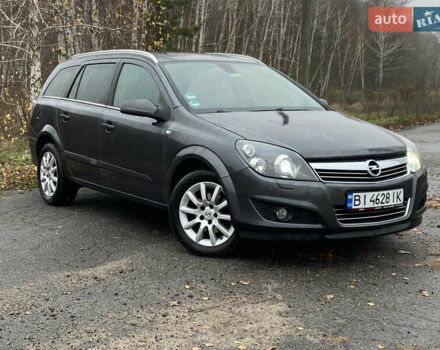 Серый Опель Астра, объемом двигателя 1.6 л и пробегом 232 тыс. км за 5650 $, фото 1 на Automoto.ua