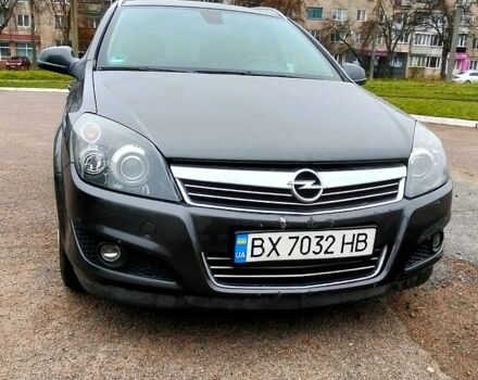 Серый Опель Астра, объемом двигателя 1.8 л и пробегом 222 тыс. км за 3950 $, фото 1 на Automoto.ua
