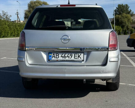Серый Опель Астра, объемом двигателя 1.7 л и пробегом 272 тыс. км за 6300 $, фото 2 на Automoto.ua