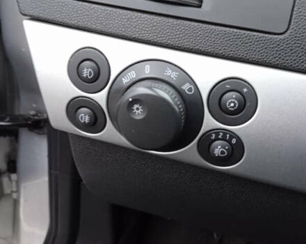 Серый Опель Астра, объемом двигателя 1.6 л и пробегом 175 тыс. км за 5800 $, фото 11 на Automoto.ua