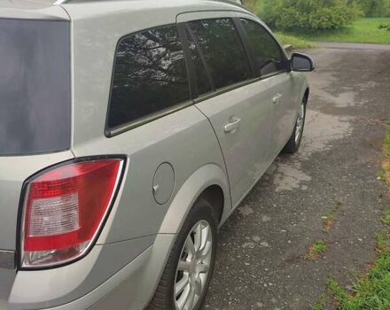 Серый Опель Астра, объемом двигателя 1.6 л и пробегом 199 тыс. км за 5650 $, фото 3 на Automoto.ua