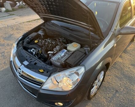 Серый Опель Астра, объемом двигателя 1.7 л и пробегом 271 тыс. км за 3700 $, фото 13 на Automoto.ua