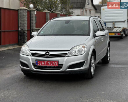 Серый Опель Астра, объемом двигателя 1.4 л и пробегом 199 тыс. км за 5350 $, фото 1 на Automoto.ua