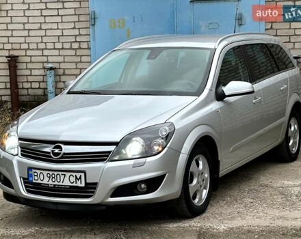 Опель Астра 2009 в Николаеве на Automoto.ua Серый Опель Астра, объемом двигателя 1.7 л и пробегом 304 тыс. км за 5950 $, фото 10 на Automoto.ua