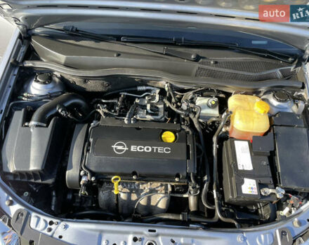 Серый Опель Астра, объемом двигателя 1.6 л и пробегом 228 тыс. км за 5500 $, фото 51 на Automoto.ua