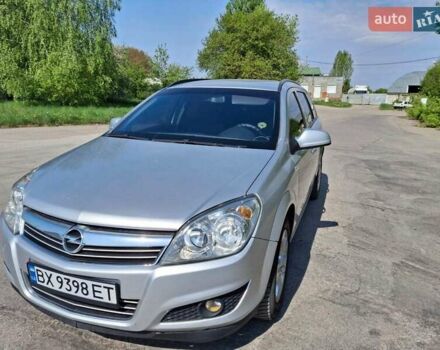 Серый Опель Астра, объемом двигателя 1.6 л и пробегом 270 тыс. км за 5400 $, фото 7 на Automoto.ua