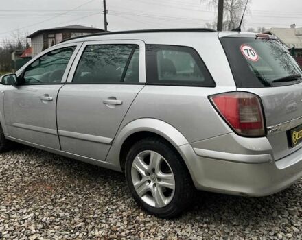 Серый Опель Астра, объемом двигателя 1.7 л и пробегом 300 тыс. км за 6100 $, фото 4 на Automoto.ua