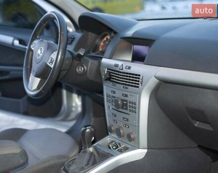 Сірий Опель Астра, об'ємом двигуна 1.7 л та пробігом 220 тис. км за 5600 $, фото 10 на Automoto.ua