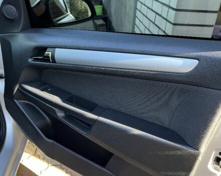 Серый Опель Астра, объемом двигателя 1.6 л и пробегом 243 тыс. км за 4700 $, фото 5 на Automoto.ua