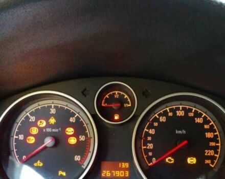 Серый Опель Астра, объемом двигателя 1.7 л и пробегом 267 тыс. км за 5000 $, фото 6 на Automoto.ua