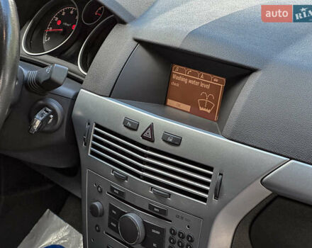 Серый Опель Астра, объемом двигателя 1.6 л и пробегом 210 тыс. км за 5500 $, фото 110 на Automoto.ua