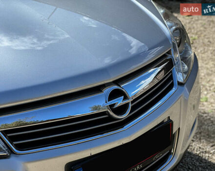 Серый Опель Астра, объемом двигателя 1.6 л и пробегом 210 тыс. км за 5500 $, фото 43 на Automoto.ua