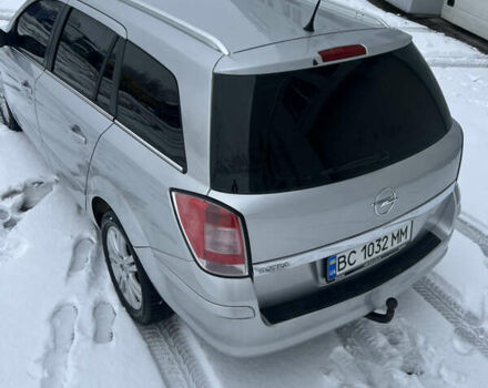 Серый Опель Астра, объемом двигателя 1.69 л и пробегом 314 тыс. км за 5700 $, фото 6 на Automoto.ua