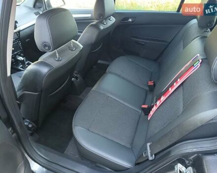 Серый Опель Астра, объемом двигателя 1.8 л и пробегом 261 тыс. км за 6500 $, фото 9 на Automoto.ua