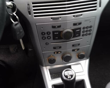 Серый Опель Астра, объемом двигателя 1.6 л и пробегом 175 тыс. км за 5800 $, фото 22 на Automoto.ua