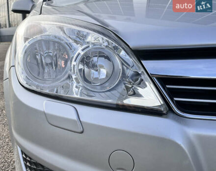 Серый Опель Астра, объемом двигателя 1.6 л и пробегом 230 тыс. км за 5950 $, фото 17 на Automoto.ua