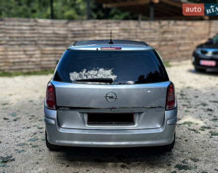 Серый Опель Астра, объемом двигателя 1.6 л и пробегом 210 тыс. км за 5500 $, фото 18 на Automoto.ua