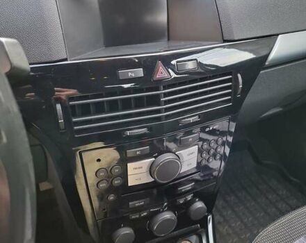 Серый Опель Астра, объемом двигателя 1.7 л и пробегом 290 тыс. км за 5500 $, фото 16 на Automoto.ua