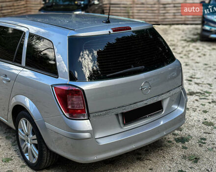 Серый Опель Астра, объемом двигателя 1.6 л и пробегом 210 тыс. км за 5500 $, фото 34 на Automoto.ua