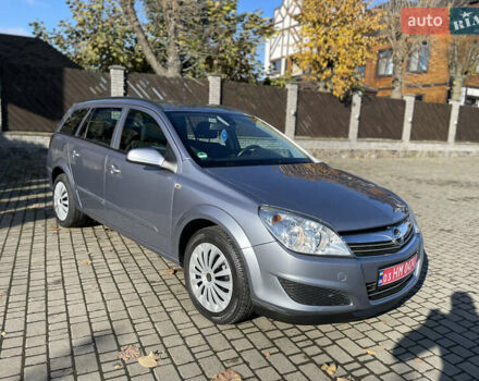 Серый Опель Астра, объемом двигателя 1.6 л и пробегом 228 тыс. км за 5500 $, фото 7 на Automoto.ua