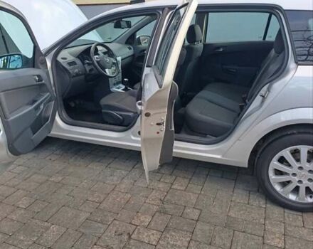 Серый Опель Астра, объемом двигателя 1.6 л и пробегом 207 тыс. км за 5800 $, фото 55 на Automoto.ua