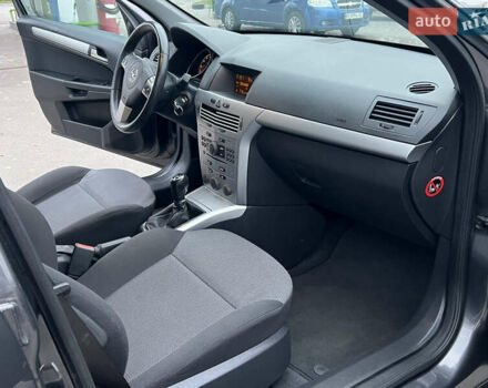 Серый Опель Астра, объемом двигателя 0 л и пробегом 230 тыс. км за 5700 $, фото 42 на Automoto.ua