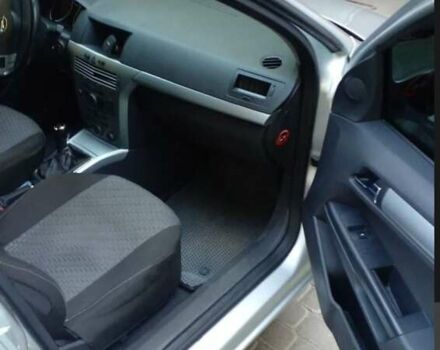 Сірий Опель Астра, об'ємом двигуна 1.7 л та пробігом 267 тис. км за 5000 $, фото 4 на Automoto.ua