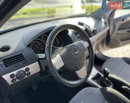 Серый Опель Астра, объемом двигателя 1.6 л и пробегом 228 тыс. км за 5500 $, фото 29 на Automoto.ua