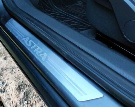 Опель Астра 2009 в Староконстантинов на Automoto.ua Серый Опель Астра, объемом двигателя 1.8 л и пробегом 198 тыс. км за 6099 $, фото 25 на Automoto.ua