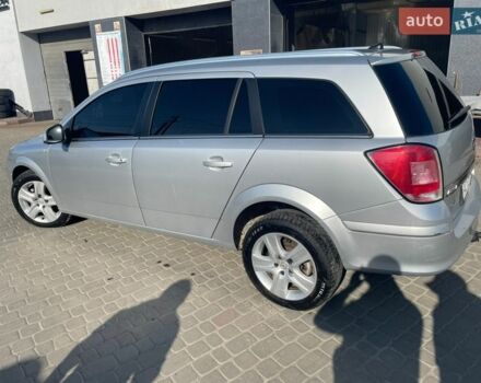 Серый Опель Астра, объемом двигателя 1.69 л и пробегом 270 тыс. км за 5900 $, фото 3 на Automoto.ua