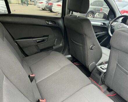 Серый Опель Астра, объемом двигателя 1.7 л и пробегом 254 тыс. км за 5900 $, фото 14 на Automoto.ua