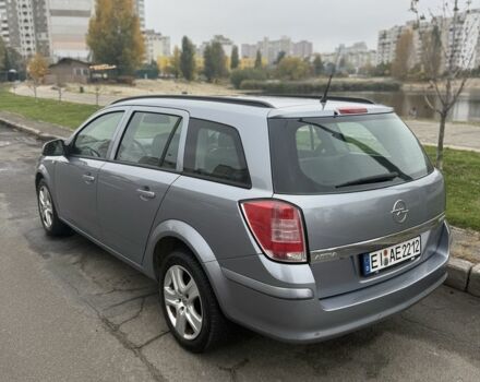 Опель Астра 2009 в Киеве на Automoto.ua Серый Опель Астра, объемом двигателя 1.9 л и пробегом 269 тыс. км за 2900 $, фото 2 на Automoto.ua