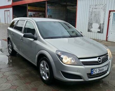 Опель Астра 2009 в Кролевце на Automoto.ua Серый Опель Астра, объемом двигателя 1.4 л и пробегом 244 тыс. км за 4950 $, фото 3 на Automoto.ua