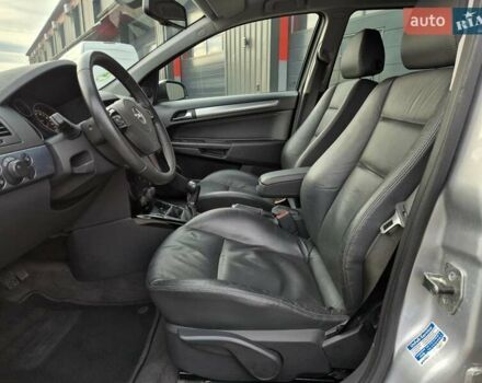 Серый Опель Астра, объемом двигателя 1.6 л и пробегом 253 тыс. км за 5650 $, фото 39 на Automoto.ua