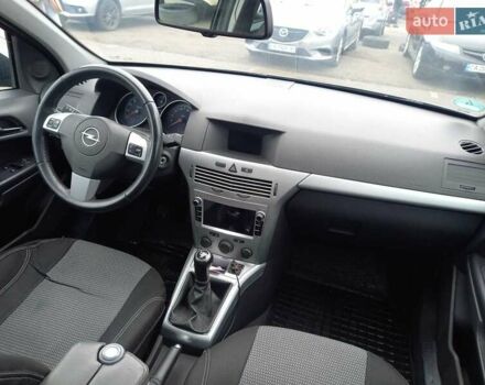 Серый Опель Астра, объемом двигателя 1.6 л и пробегом 263 тыс. км за 6600 $, фото 15 на Automoto.ua