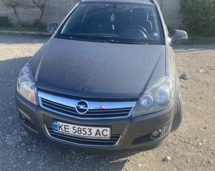 Серый Опель Астра, объемом двигателя 1.4 л и пробегом 216 тыс. км за 5700 $, фото 5 на Automoto.ua
