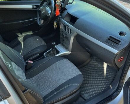 Серый Опель Астра, объемом двигателя 1.6 л и пробегом 243 тыс. км за 4700 $, фото 6 на Automoto.ua