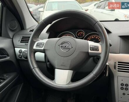 Серый Опель Астра, объемом двигателя 1.6 л и пробегом 218 тыс. км за 5900 $, фото 28 на Automoto.ua