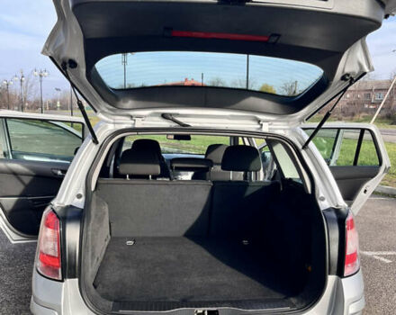 Серый Опель Астра, объемом двигателя 1.6 л и пробегом 230 тыс. км за 5950 $, фото 20 на Automoto.ua