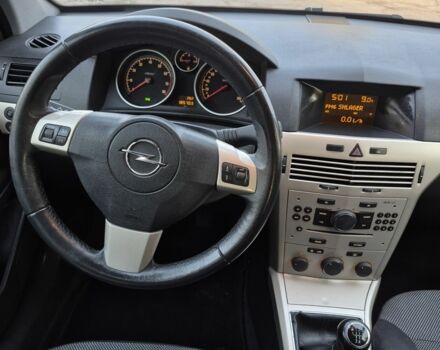 Серый Опель Астра, объемом двигателя 0 л и пробегом 185 тыс. км за 6100 $, фото 6 на Automoto.ua