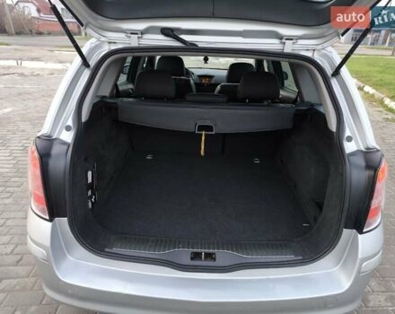 Серый Опель Астра, объемом двигателя 1.6 л и пробегом 229 тыс. км за 6000 $, фото 23 на Automoto.ua