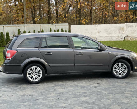 Серый Опель Астра, объемом двигателя 1.6 л и пробегом 198 тыс. км за 6299 $, фото 8 на Automoto.ua