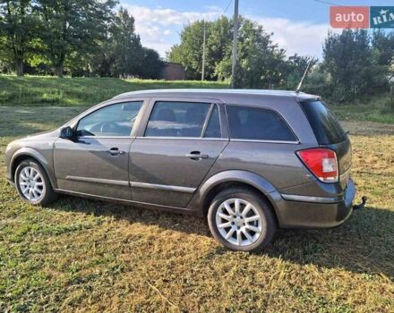 Серый Опель Астра, объемом двигателя 1.6 л и пробегом 236 тыс. км за 6300 $, фото 23 на Automoto.ua