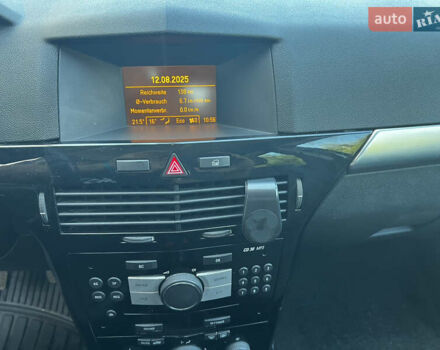 Серый Опель Астра, объемом двигателя 1.6 л и пробегом 276 тыс. км за 5500 $, фото 16 на Automoto.ua