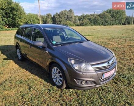 Серый Опель Астра, объемом двигателя 1.6 л и пробегом 236 тыс. км за 6300 $, фото 16 на Automoto.ua