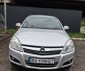 Серый Опель Астра, объемом двигателя 1.6 л и пробегом 290 тыс. км за 5450 $, фото 2 на Automoto.ua