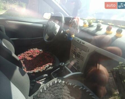 Серый Опель Астра, объемом двигателя 1.6 л и пробегом 210 тыс. км за 5500 $, фото 7 на Automoto.ua