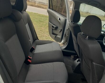 Серый Опель Астра, объемом двигателя 1.6 л и пробегом 280 тыс. км за 5300 $, фото 9 на Automoto.ua